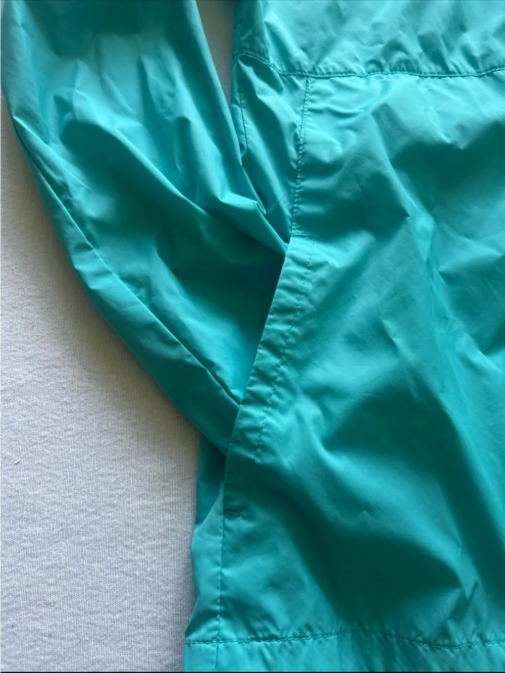 Columbia Teal Lightweight Hooded Jacket kids size large